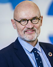 Niels Ploug beskåret